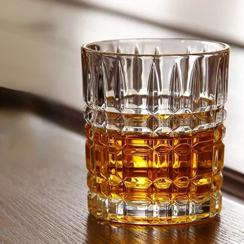 320ml прозрачно кристално стъкло на едро уиски стъкло европейски спиртни напитки стъкло сгъстено бира стъкло бутилка за пиене уиски