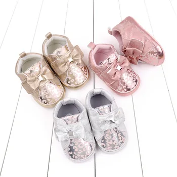 Baby girl's лъскав шарен лък модни бебешки бебешки обувки с мека подметка BHX3062