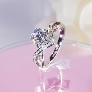 S925 Сребро с платинено покритие 1 карат Moissanite пръстен женски V форма обрат ръка сватбен пръстен за приятелка подарък фини бижута