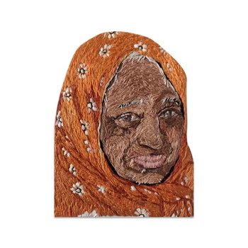 Жената на Индия 10 см бродерия лепенки за облекло желязо на старата дама на кафява забрадка изкуство бродирани шевни декорация DIY