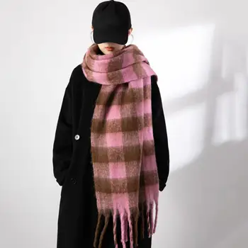 Жените есен зима пухкав шал кариран печат удебелен топъл шал елегантен пискюли студоустойчив дълъг шал