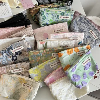 Козметична торбичка за пътуване тоалетна чанта Кадифе платно красота случай козметична чанта жени флорални грим случай организатор корейски бродерия
