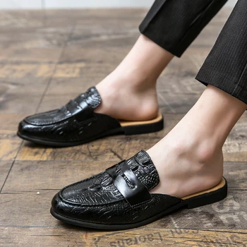 Летни чехли Крокодил в английски стил Уен Бао глава половин кълчища Личност Улични обувки Мъже Мюлер обувки Мода Обувки за ходене