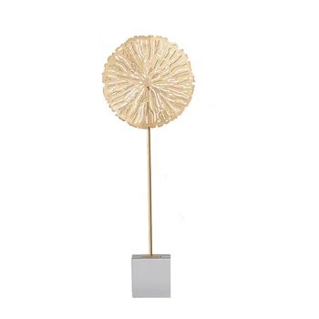 Модерна абстрактна кристална основа с галванично метален лотосов лист Три творчески настолни мебели за домашен декор