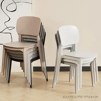 Модерни пластмасови столове за хранене Бели преносими ултралеки столове за пестене на пространство Мързеливо чакане Dine Meubles De Salon Интериор