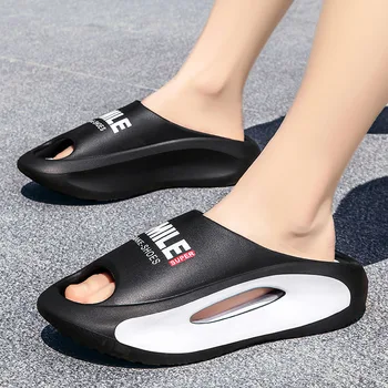 Мъжка платформа за чехли 2023 Лятна неплъзгаща се мека подметка EVA Начало Баня Пързалки Мъжки обувки за ежедневни плажни обувки на открито