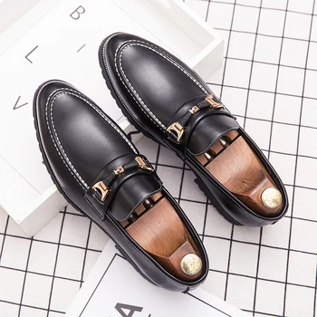 Мъжки черни обувки Lefu 2023 Нова дизайнерска небрежна марка Moccasin Slip on Driving Shoes Метални декорирани бизнес кожени обувки