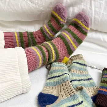 Раирани зимни чорапи Жени Мъже Топлина Удебелени меки подови чорапи Пухкави пухкави космати двойки Начало Сън Средно дълъг чорап