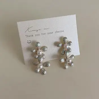 френски Ретро елегантен масло капка имитация перла цвете родословни обеци за жени студент мода сладък метал бижута подаръци
